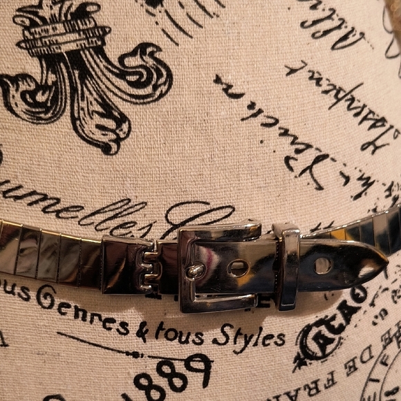 Vintage Silver Belt. Size Medium, Great Condition. - Picture 3 of 5